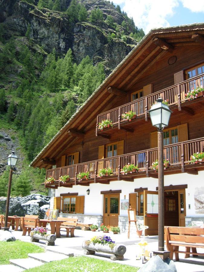 Residence Oberteil 格雷索拉特里尼泰 外观 照片