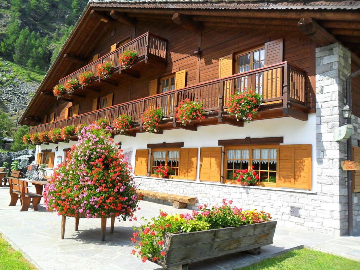 Residence Oberteil 格雷索拉特里尼泰 外观 照片